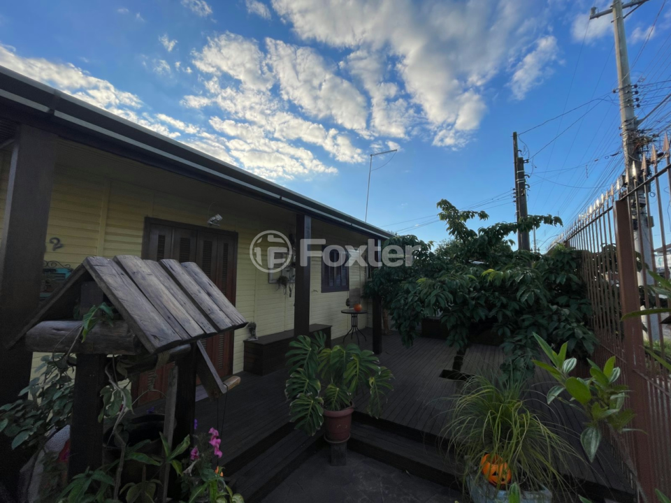 Casa à venda com 3 quartos, 100m² - Foto 7