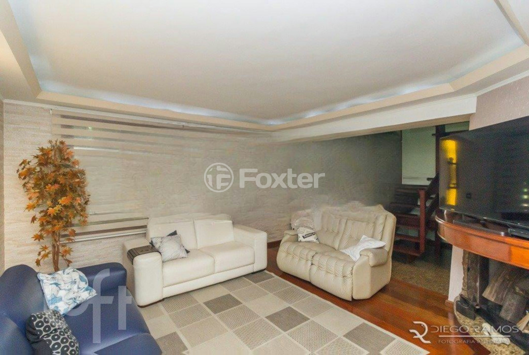 Casa à venda com 3 quartos, 381m² - Foto 3