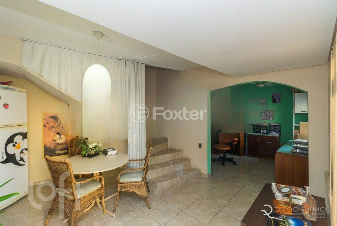 Casa à venda com 3 quartos, 381m² - Foto 9