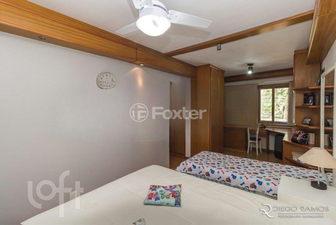 Casa à venda com 3 quartos, 381m² - Foto 24