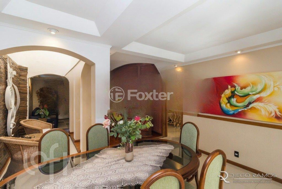 Casa à venda com 3 quartos, 381m² - Foto 7