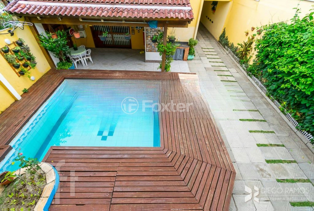 Casa à venda com 3 quartos, 381m² - Foto 47