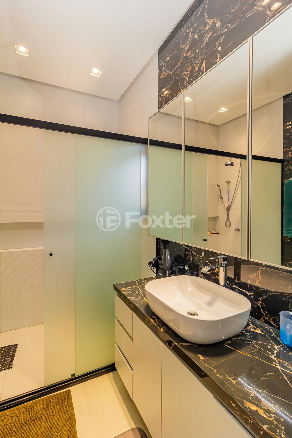 Casa de Condomínio à venda com 3 quartos, 245m² - Foto 19