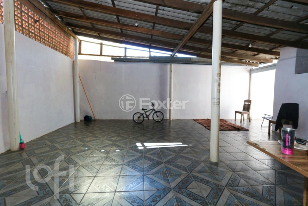 Casa à venda com 4 quartos, 200m² - Foto 5