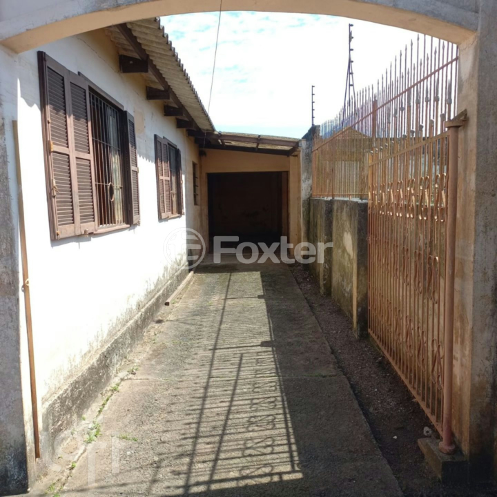 Casa à venda com 3 quartos, 104m² - Foto 2