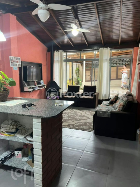Casa à venda com 2 quartos, 210m² - Foto 5