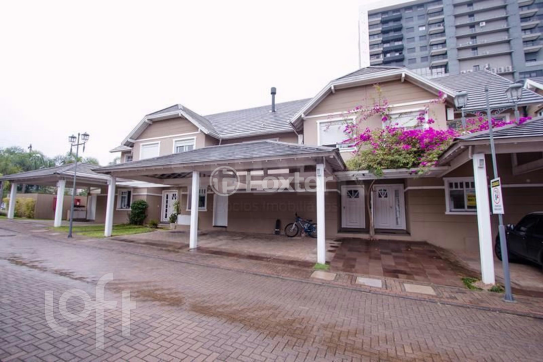 Casa de Condomínio à venda com 5 quartos, 375m² - Foto 3