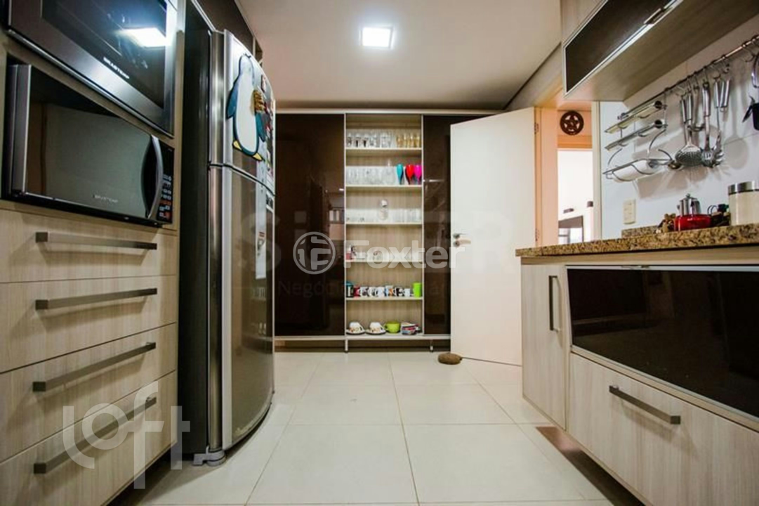 Casa de Condomínio à venda com 5 quartos, 375m² - Foto 9