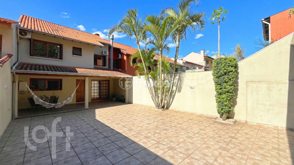 Casa à venda com 3 quartos, 162m² - Foto 4