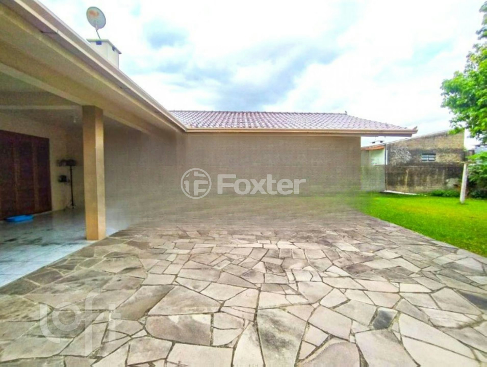 Casa à venda com 3 quartos, 214m² - Foto 3