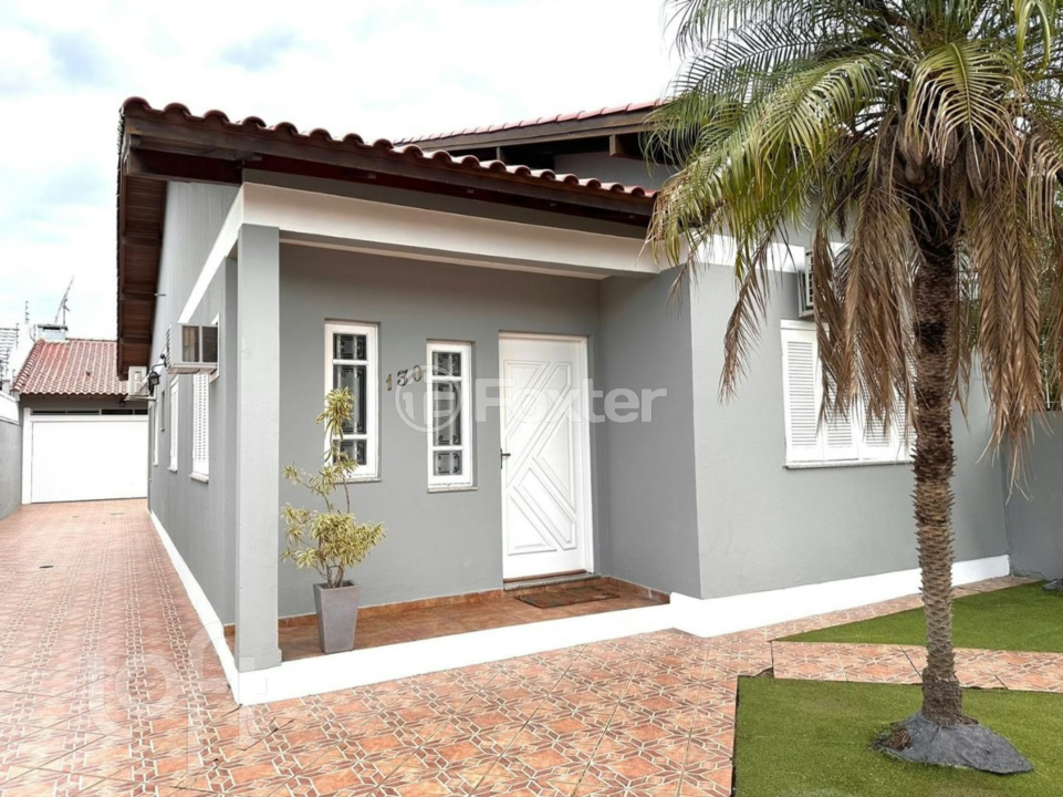 Casa à venda com 4 quartos, 170m² - Foto 1