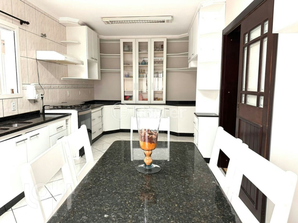 Casa à venda com 4 quartos, 170m² - Foto 10
