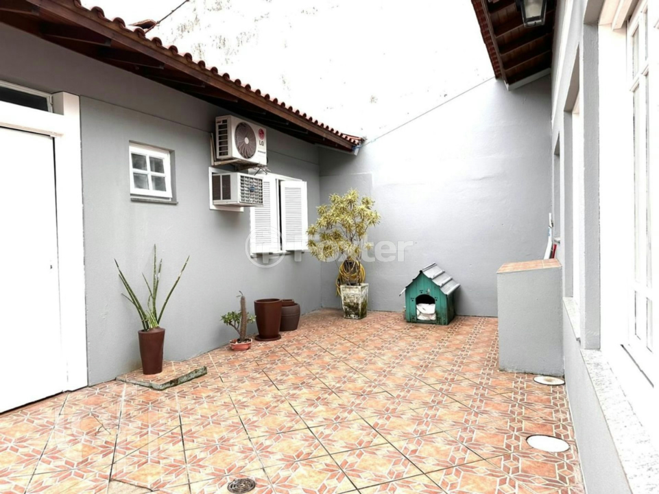 Casa à venda com 4 quartos, 170m² - Foto 22