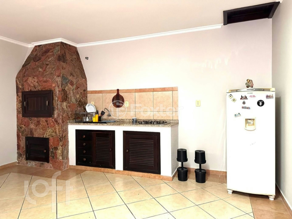 Casa à venda com 4 quartos, 170m² - Foto 24