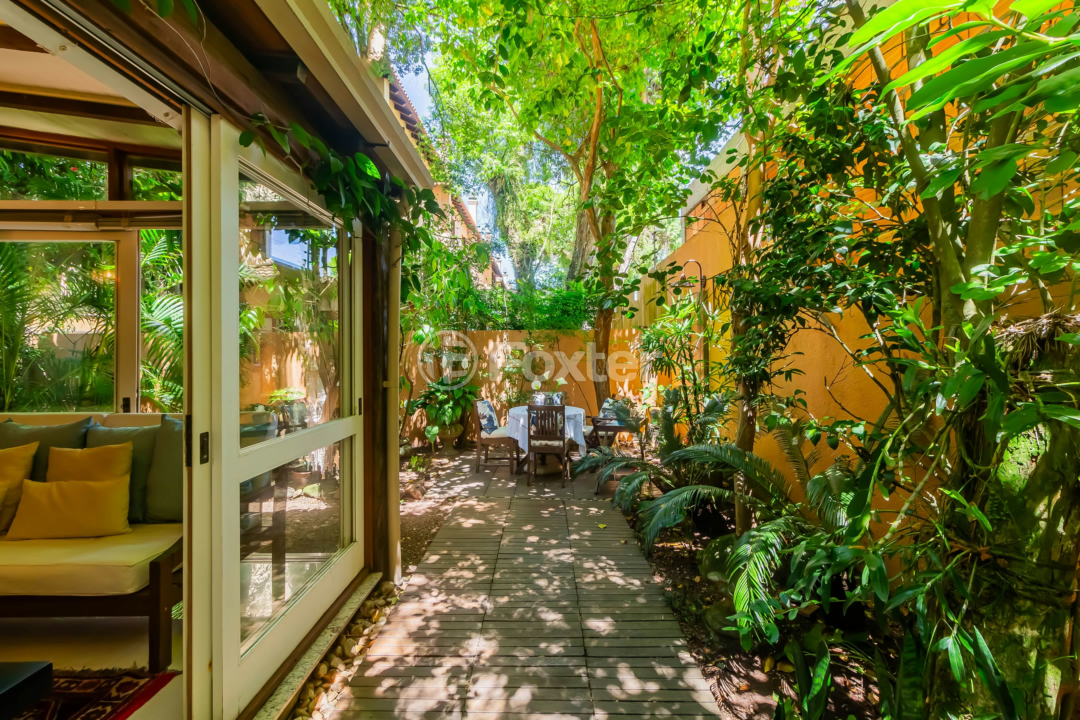Casa de Condomínio à venda com 4 quartos, 380m² - Foto 12