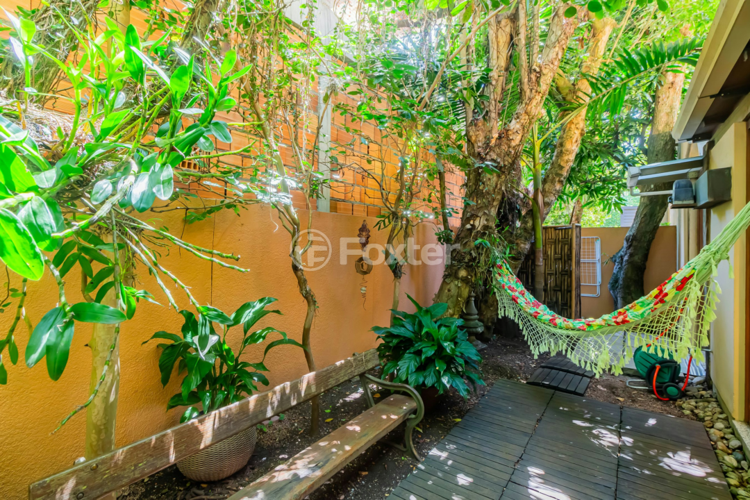Casa de Condomínio à venda com 4 quartos, 380m² - Foto 14