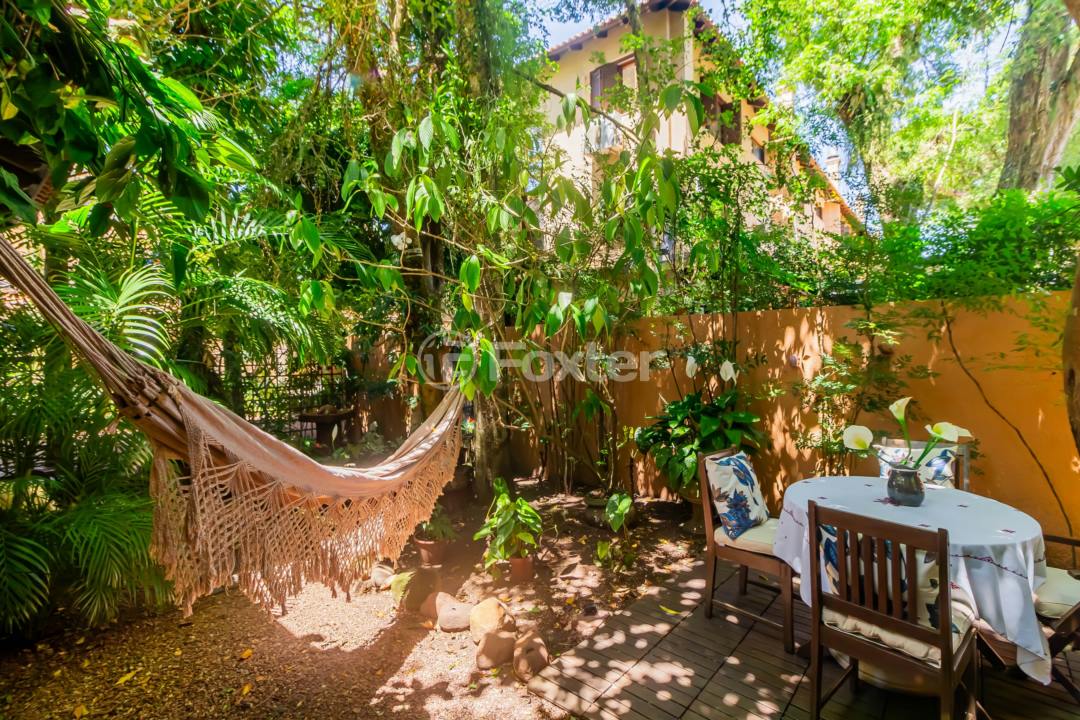 Casa de Condomínio à venda com 4 quartos, 380m² - Foto 15