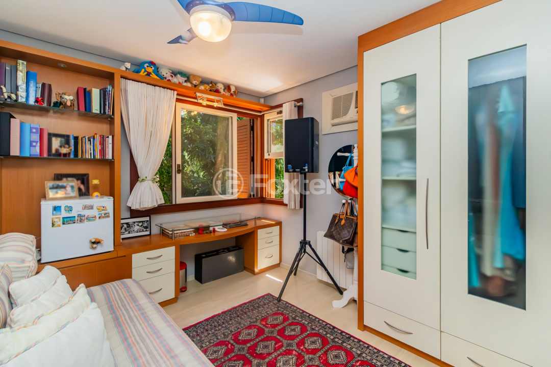 Casa de Condomínio à venda com 4 quartos, 380m² - Foto 26