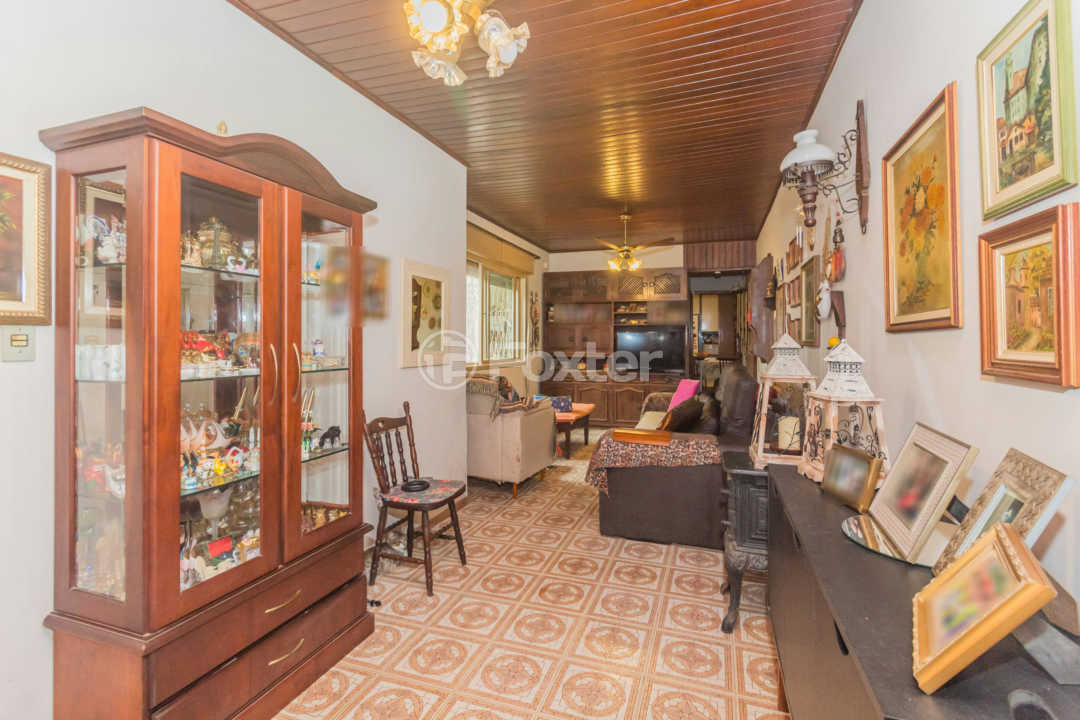 Casa à venda com 4 quartos, 90m² - Foto 1