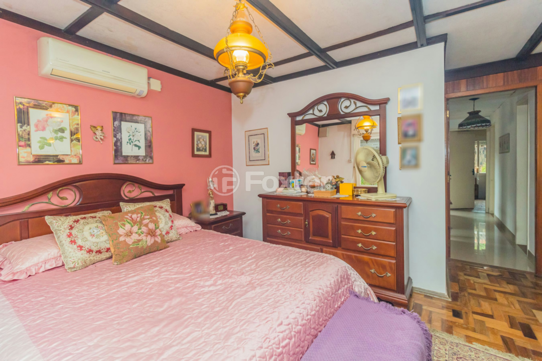 Casa à venda com 4 quartos, 90m² - Foto 9