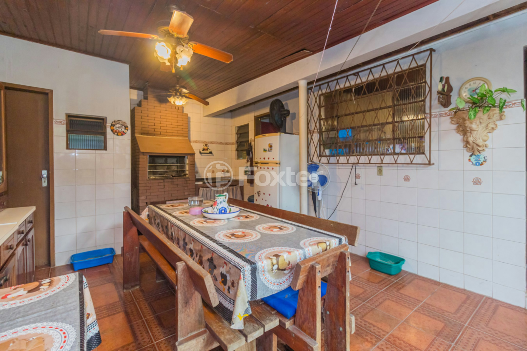 Casa à venda com 4 quartos, 90m² - Foto 29