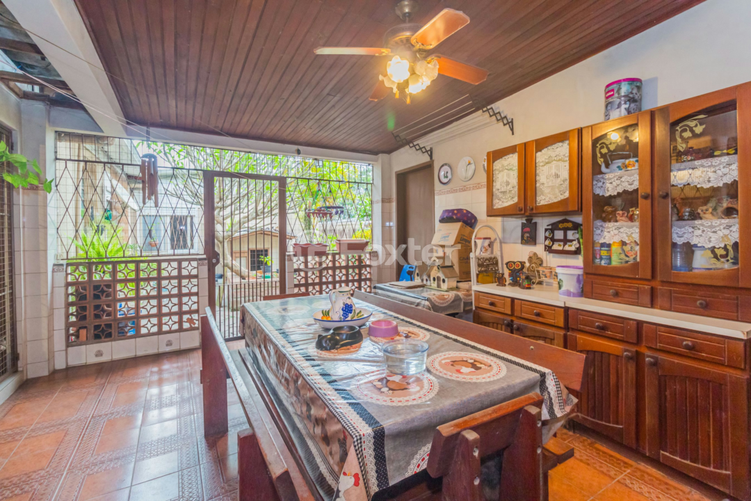 Casa à venda com 4 quartos, 90m² - Foto 31
