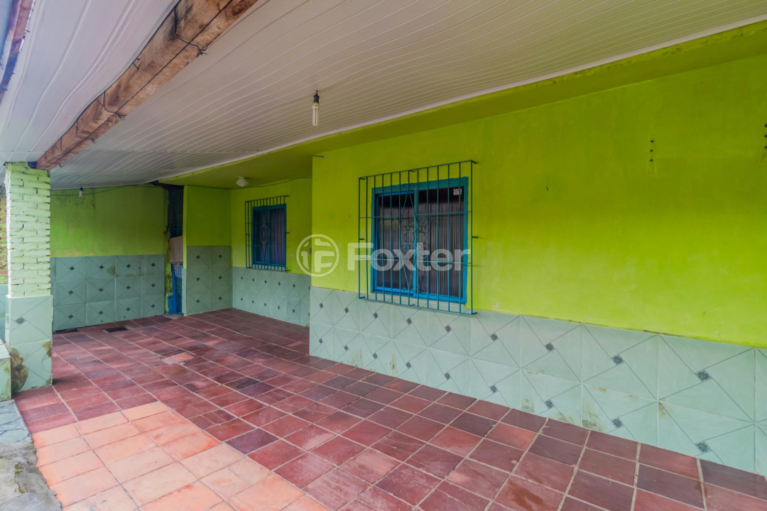 Casa à venda com 3 quartos, 300m² - Foto 2