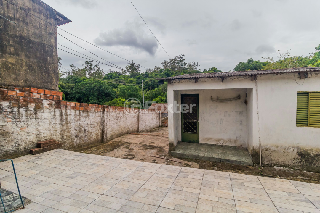 Casa à venda com 3 quartos, 300m² - Foto 29