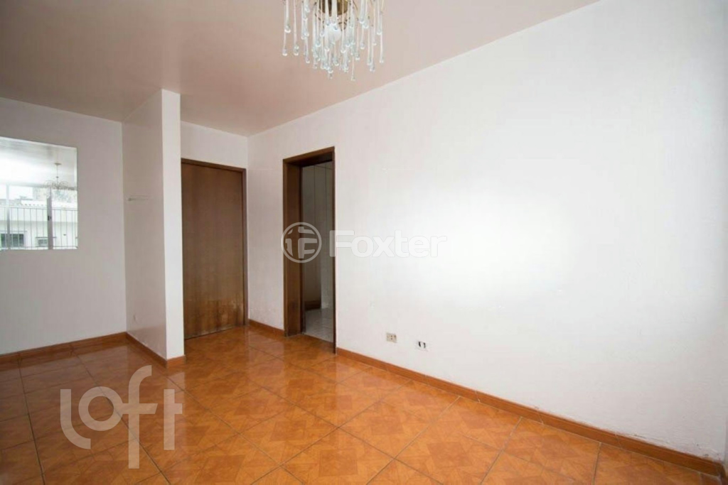Apartamento à venda com 2 quartos, 75m² - Foto 4