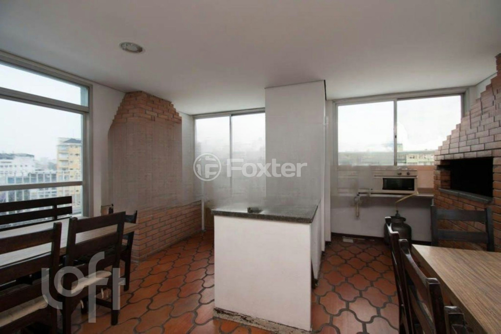 Apartamento à venda com 2 quartos, 75m² - Foto 26