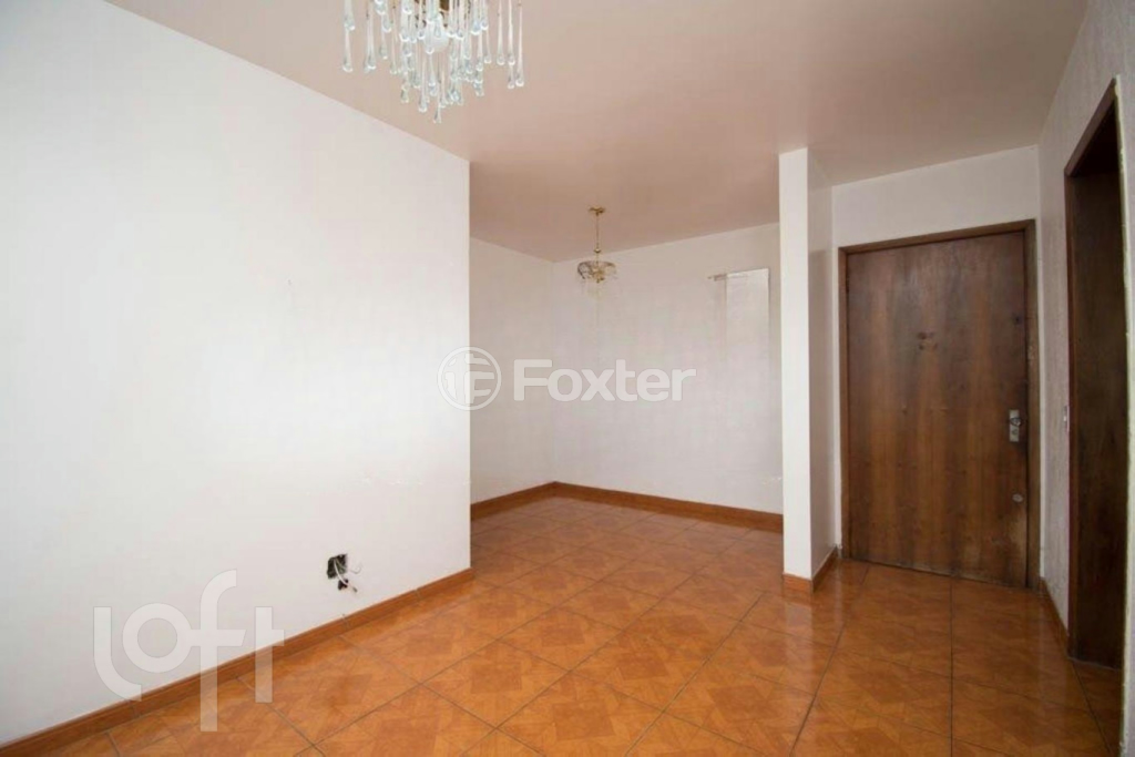 Apartamento à venda com 2 quartos, 75m² - Foto 2