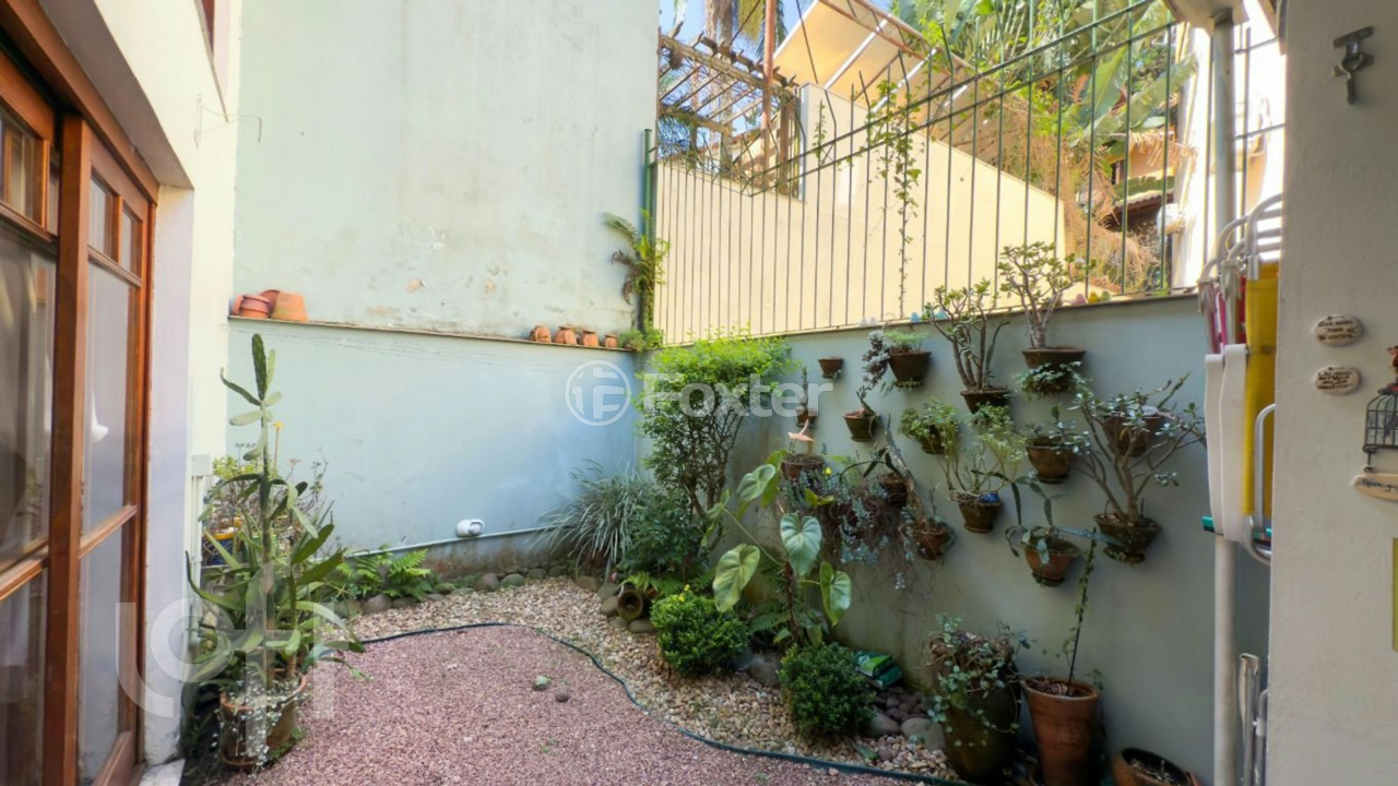 Casa de Condomínio à venda com 3 quartos, 225m² - Foto 8