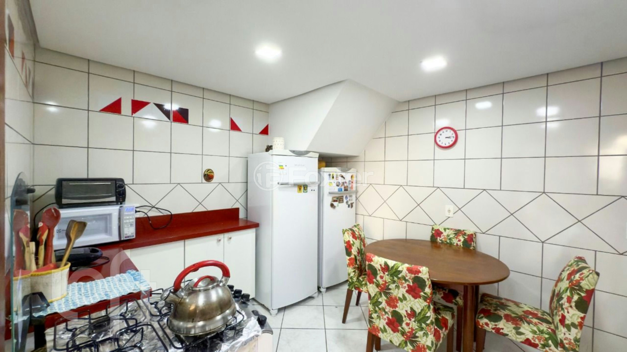 Casa de Condomínio à venda com 3 quartos, 225m² - Foto 10