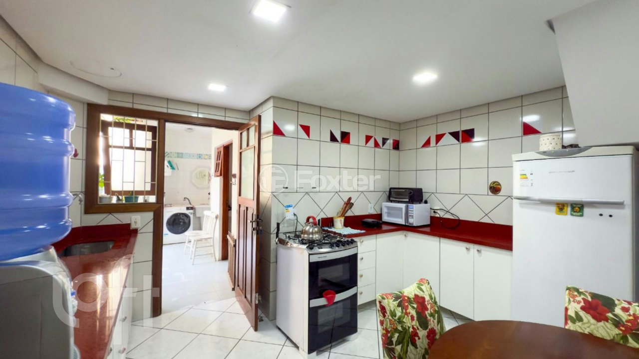 Casa de Condomínio à venda com 3 quartos, 225m² - Foto 12