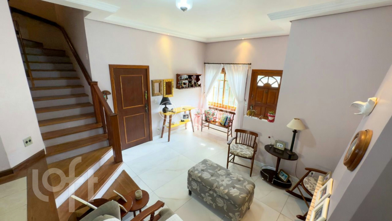 Casa de Condomínio à venda com 3 quartos, 225m² - Foto 3