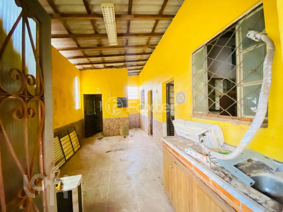 Casa à venda com 4 quartos, 230m² - Foto 22