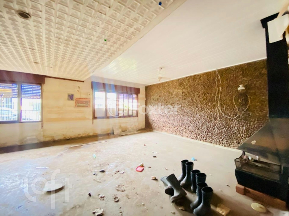 Casa à venda com 4 quartos, 230m² - Foto 4