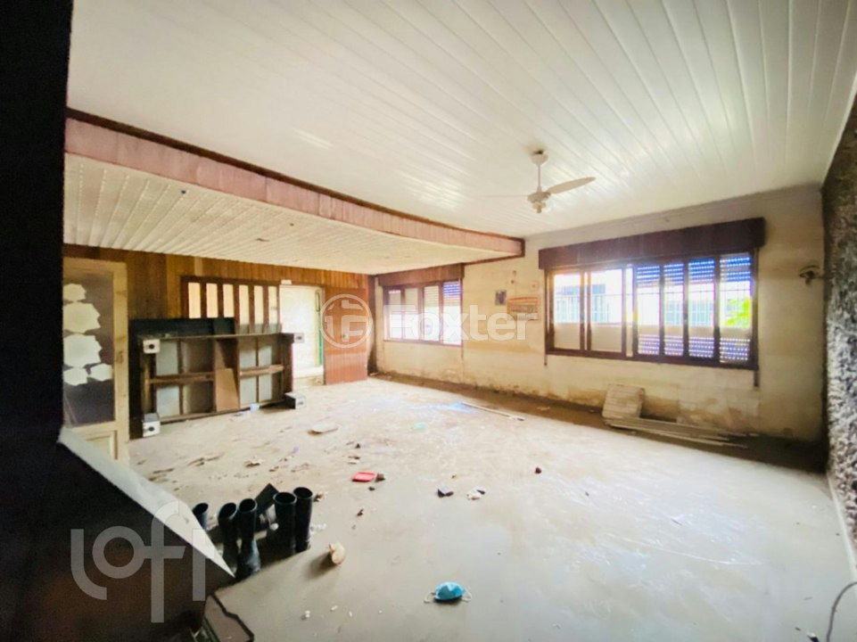 Casa à venda com 4 quartos, 230m² - Foto 3