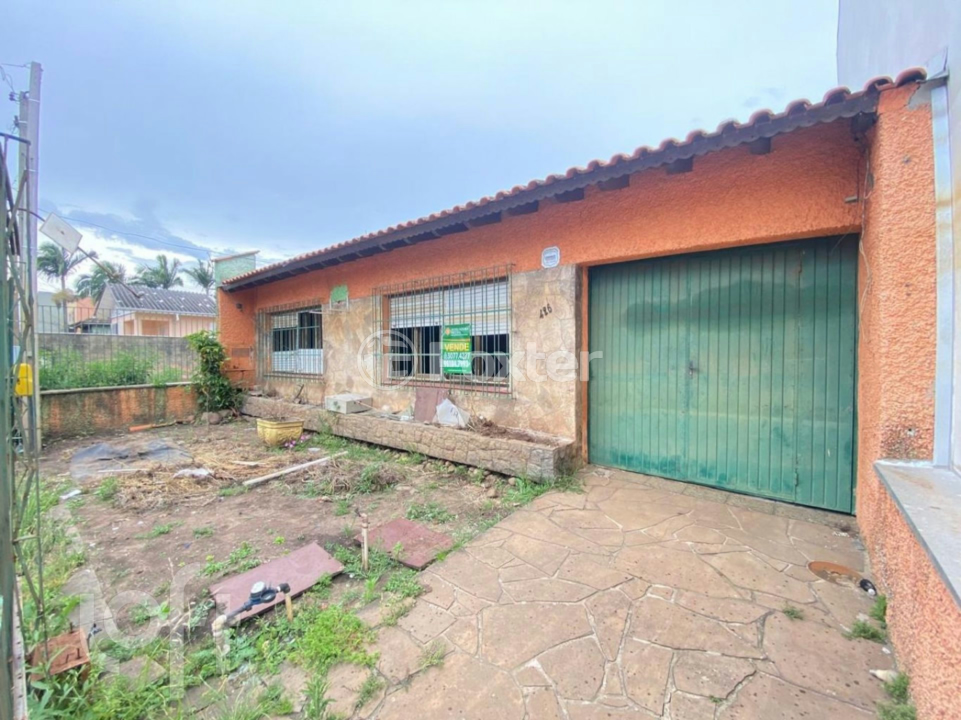 Casa à venda com 4 quartos, 230m² - Foto 1