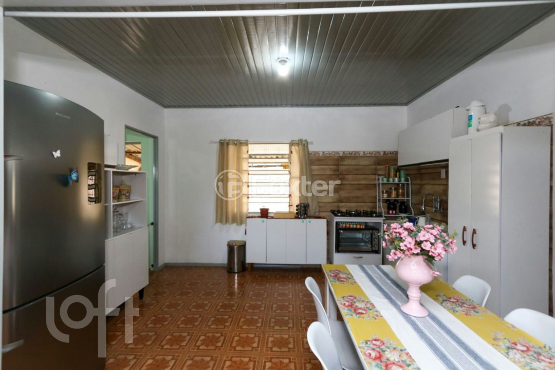 Casa à venda com 2 quartos, 84m² - Foto 4
