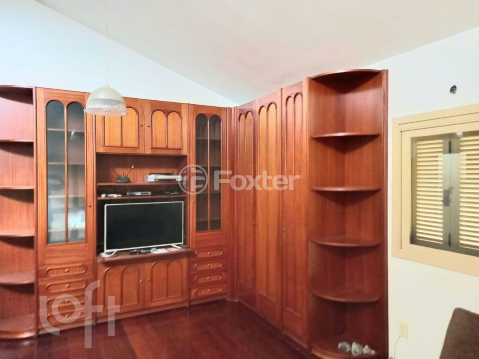 Casa à venda com 6 quartos, 233m² - Foto 5