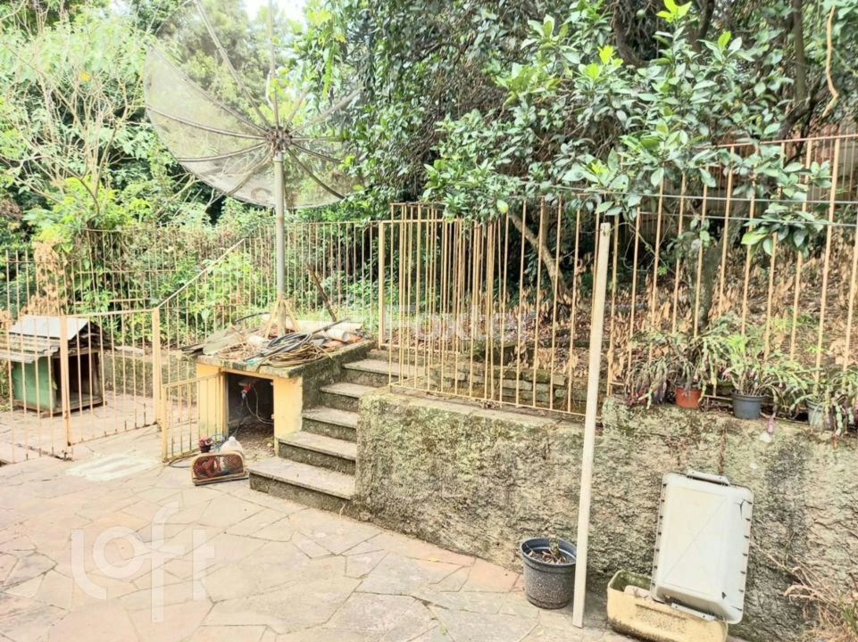 Casa à venda com 6 quartos, 233m² - Foto 22