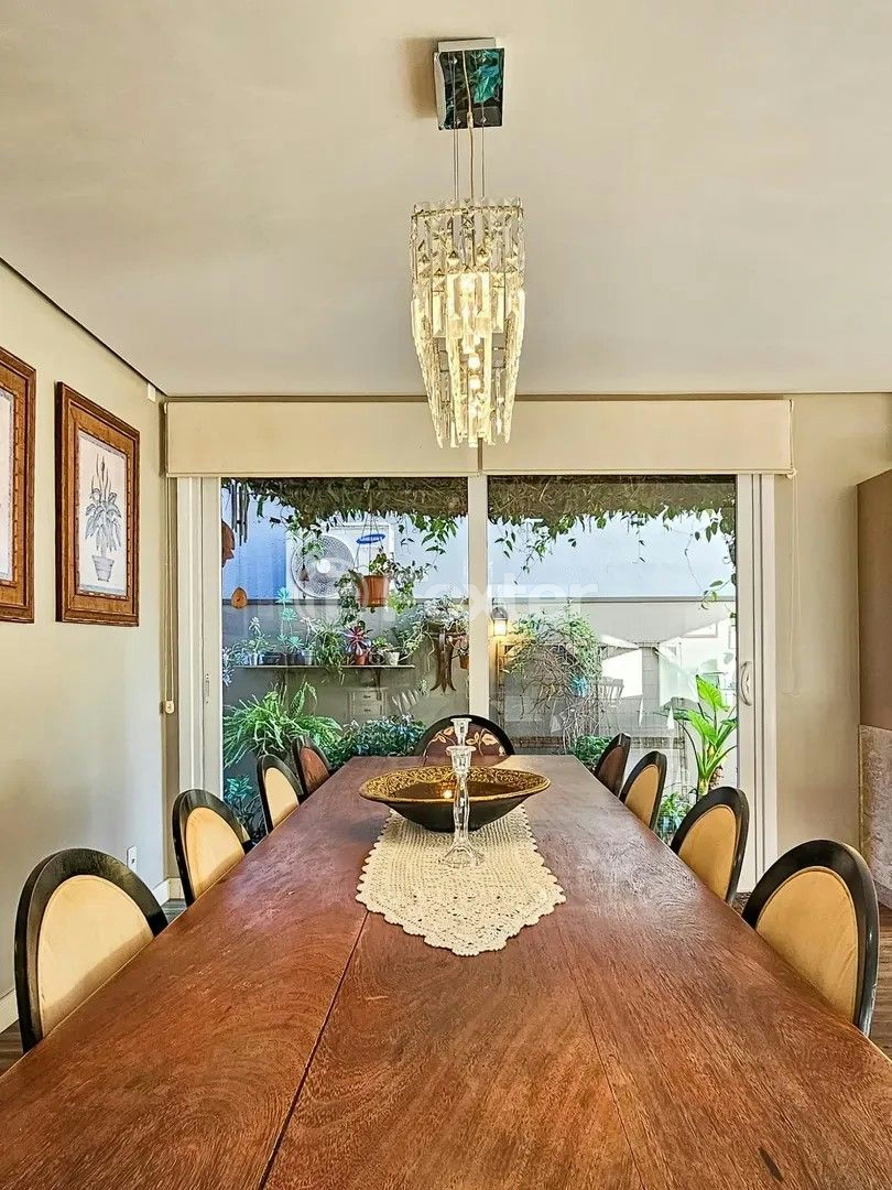 Casa de Condomínio à venda com 3 quartos, 330m² - Foto 17