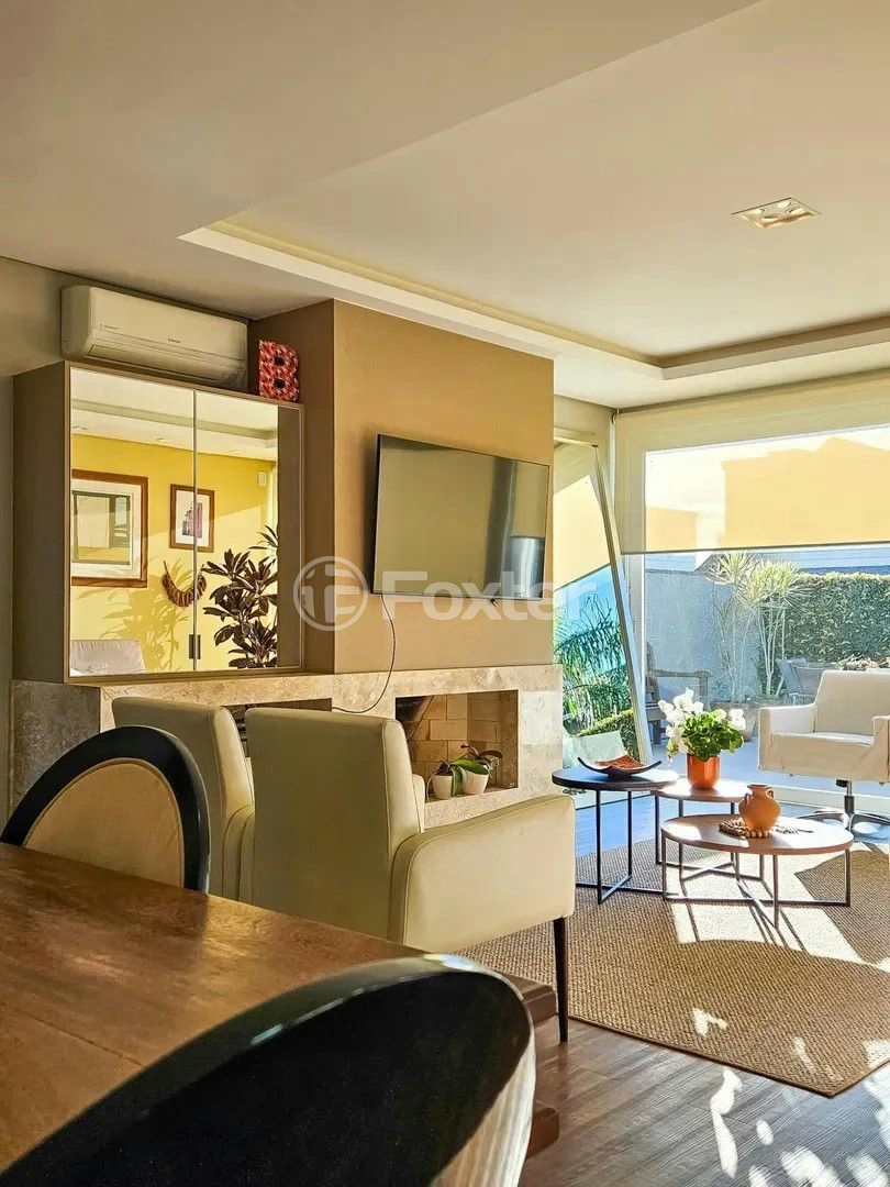 Casa de Condomínio à venda com 3 quartos, 330m² - Foto 3