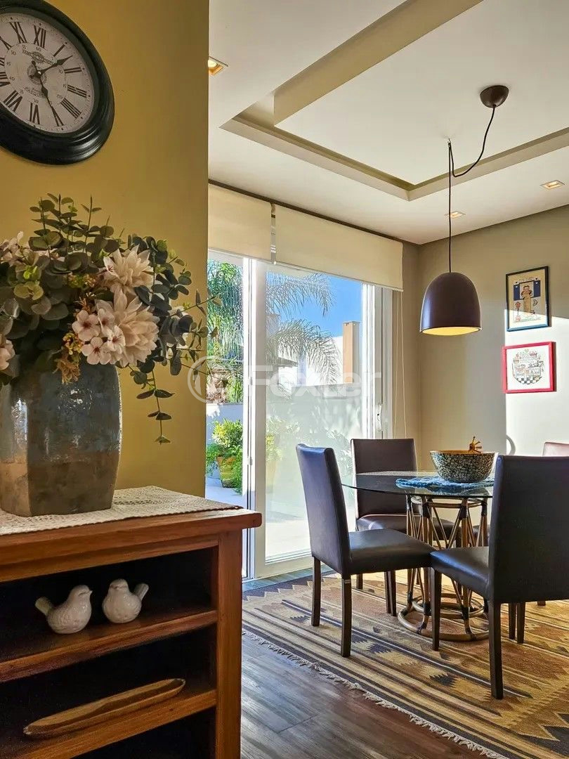 Casa de Condomínio à venda com 3 quartos, 330m² - Foto 16
