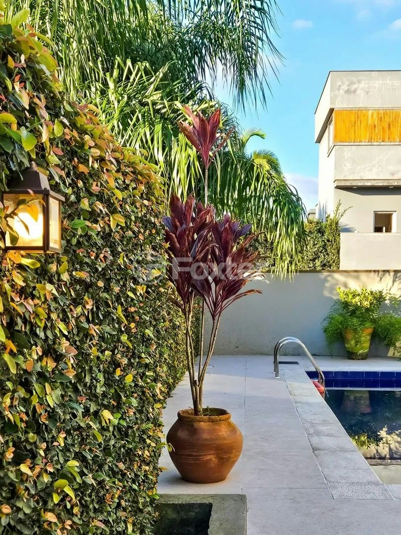Casa de Condomínio à venda com 3 quartos, 330m² - Foto 39