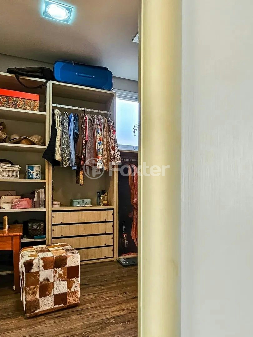 Casa de Condomínio à venda com 3 quartos, 330m² - Foto 31