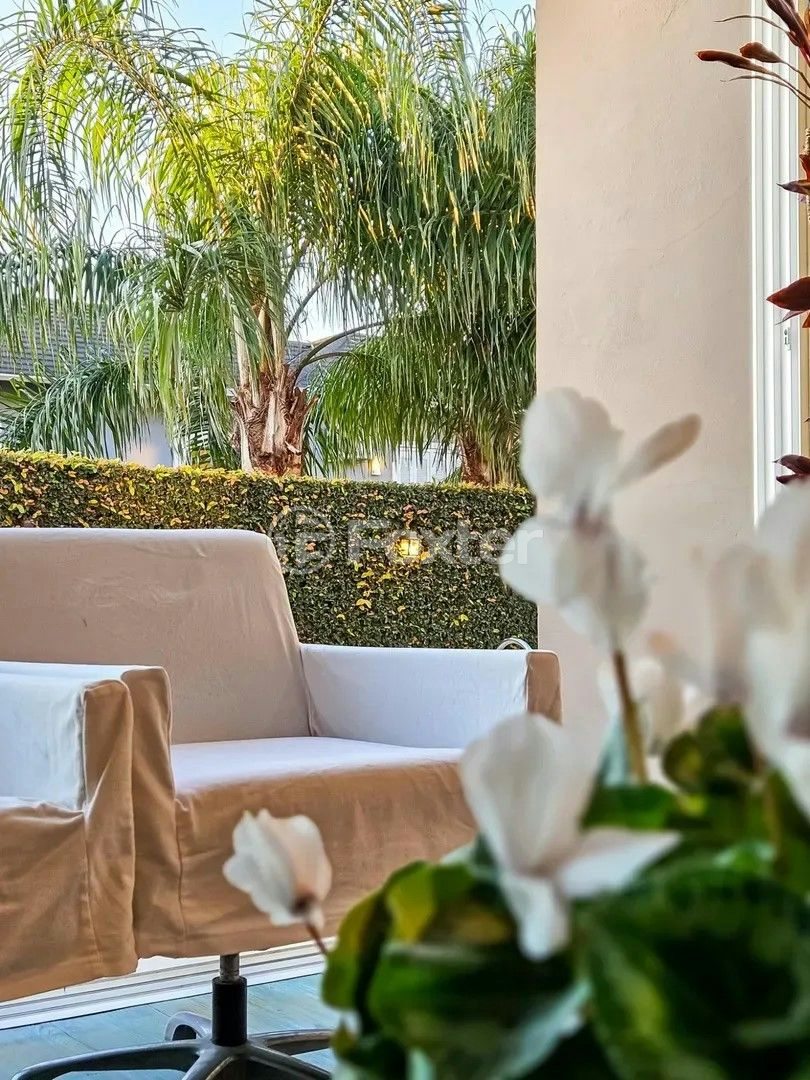 Casa de Condomínio à venda com 3 quartos, 330m² - Foto 46