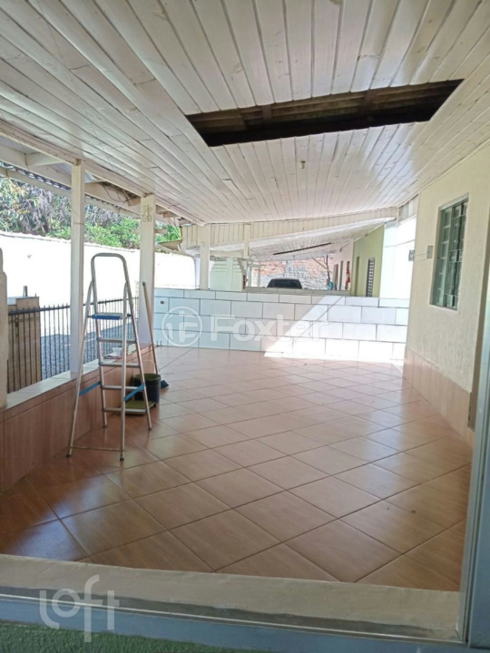 Casa à venda com 8 quartos, 156m² - Foto 10
