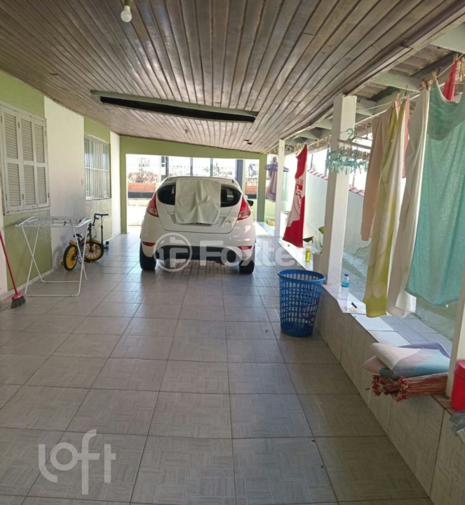 Casa à venda com 8 quartos, 156m² - Foto 9